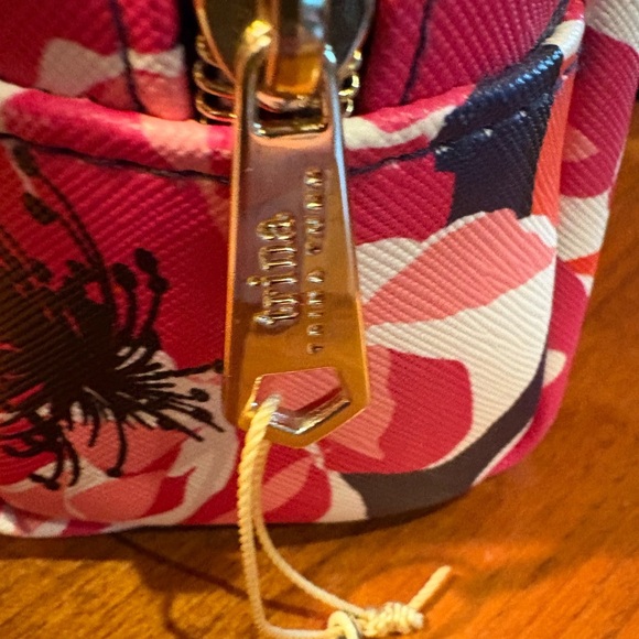 Trina Turk Pink Floral Women's Toiletry Bag - Picture 3 of 12